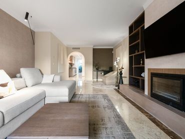 Ground floor with balcony for sale in Milla de Oro