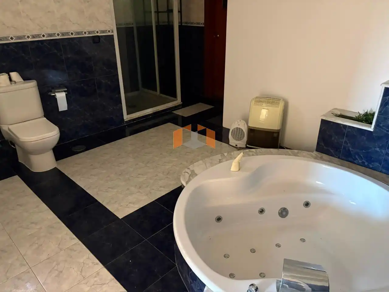 Baño de Casa o chalet en venta en Vigo  con Calefacción, Jardín privado y Parquet