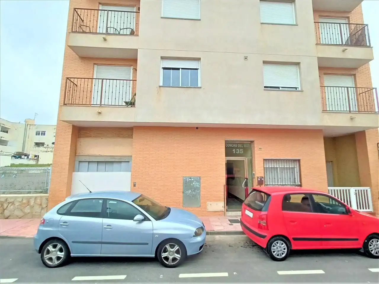Vista exterior de Garatge en venda en Los Alcázares