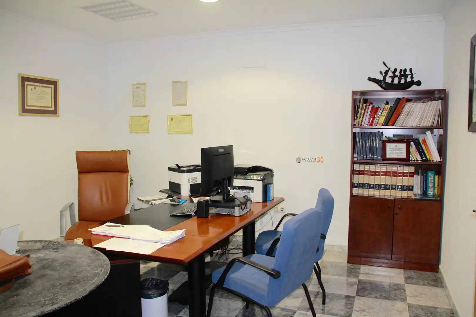 Commercial properties for sale in Benidorm  with Air Conditioner