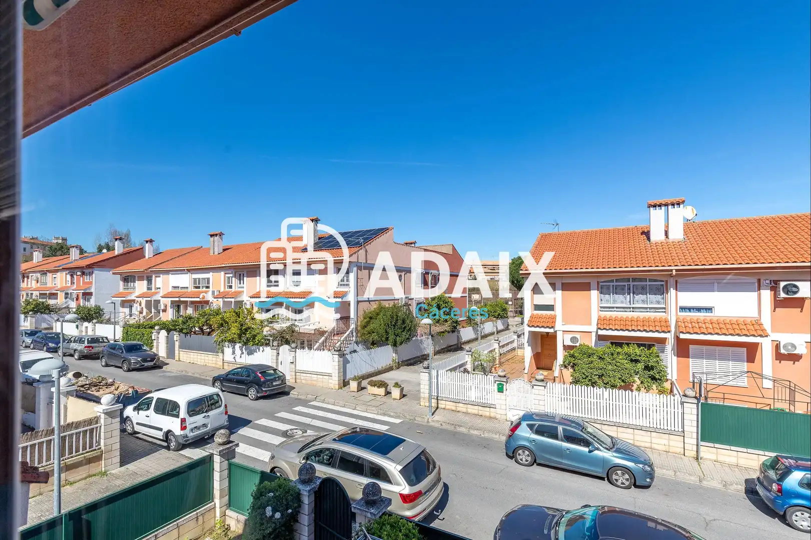 Vista exterior de Casa o xalet en venda en Cáceres amb Aire condicionat, Calefacció i Traster