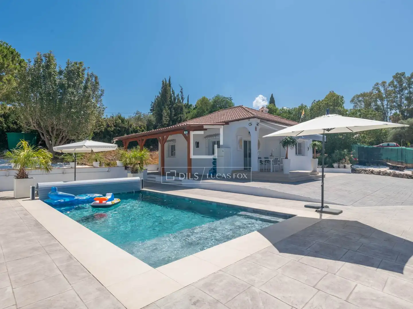 Vista exterior de Finca rústica en venda en Cártama amb Aire condicionat, Jardí privat i Terrassa