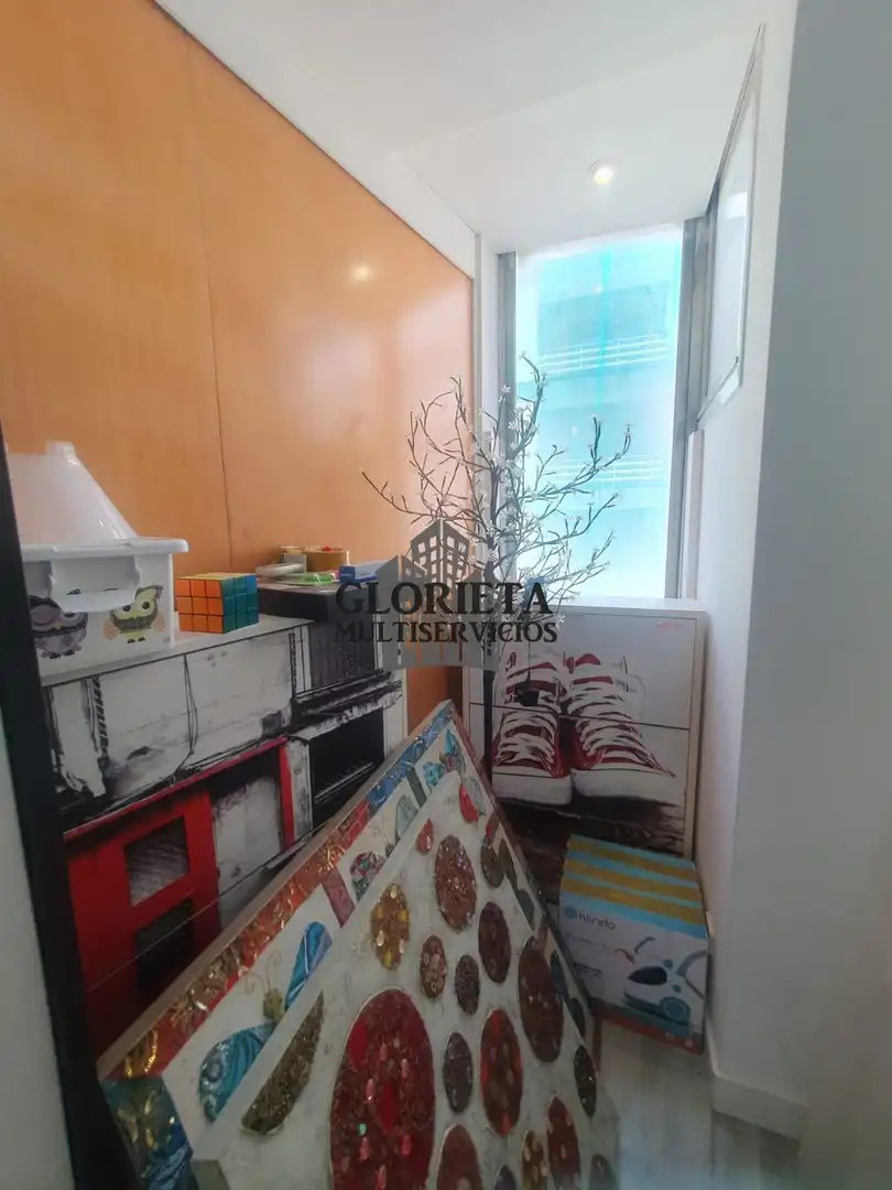 Piso en venta en Vigo  con Calefacción, Trastero y Amueblado