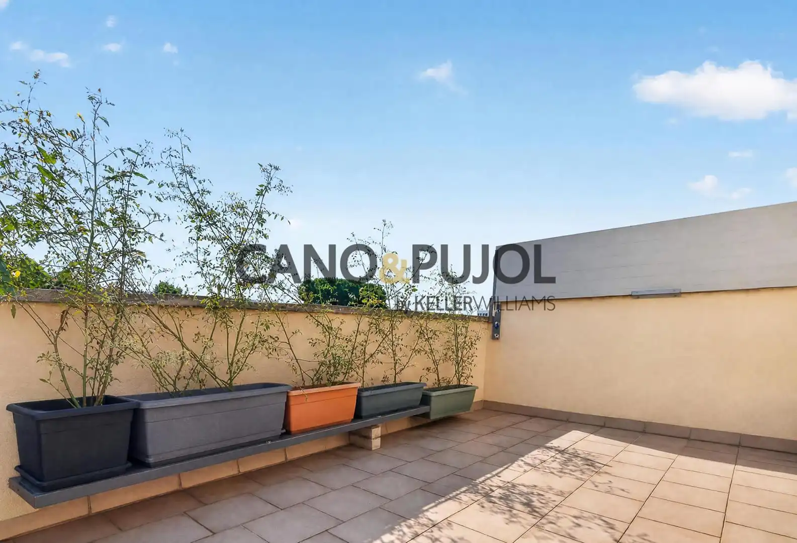 Terrassa de Casa o xalet en venda en Parets del Vallès amb Aire condicionat, Calefacció i Jardí privat