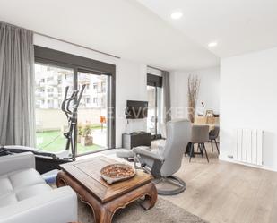 Sala d'estar de Apartament en venda en Sabadell amb Aire condicionat, Calefacció i Jardí privat