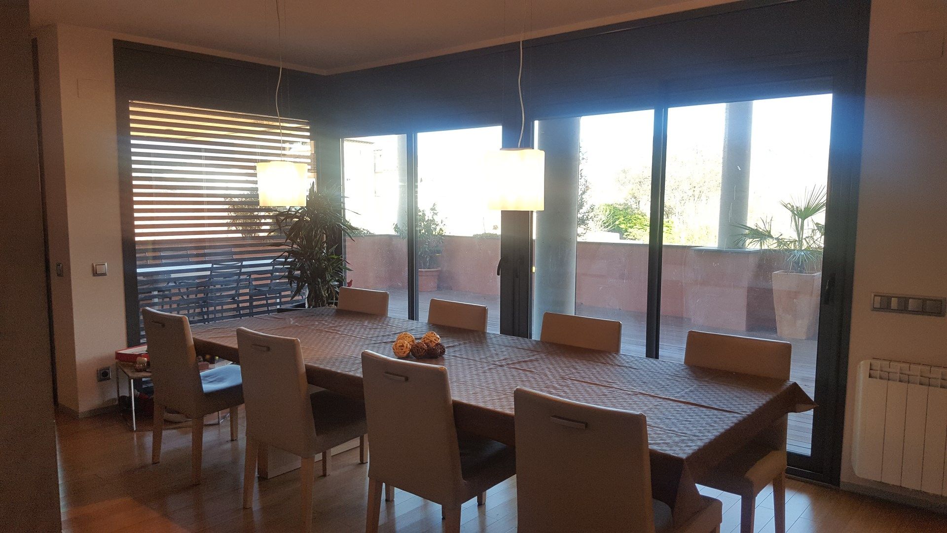 Menjador de Pis en venda en Olot amb Aire condicionat, Calefacció i Terrassa