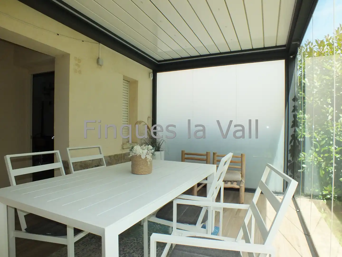 Terrasse von Haus oder Chalet zum Verkauf in Tona mit Heizung, Privatgarten und Ofen