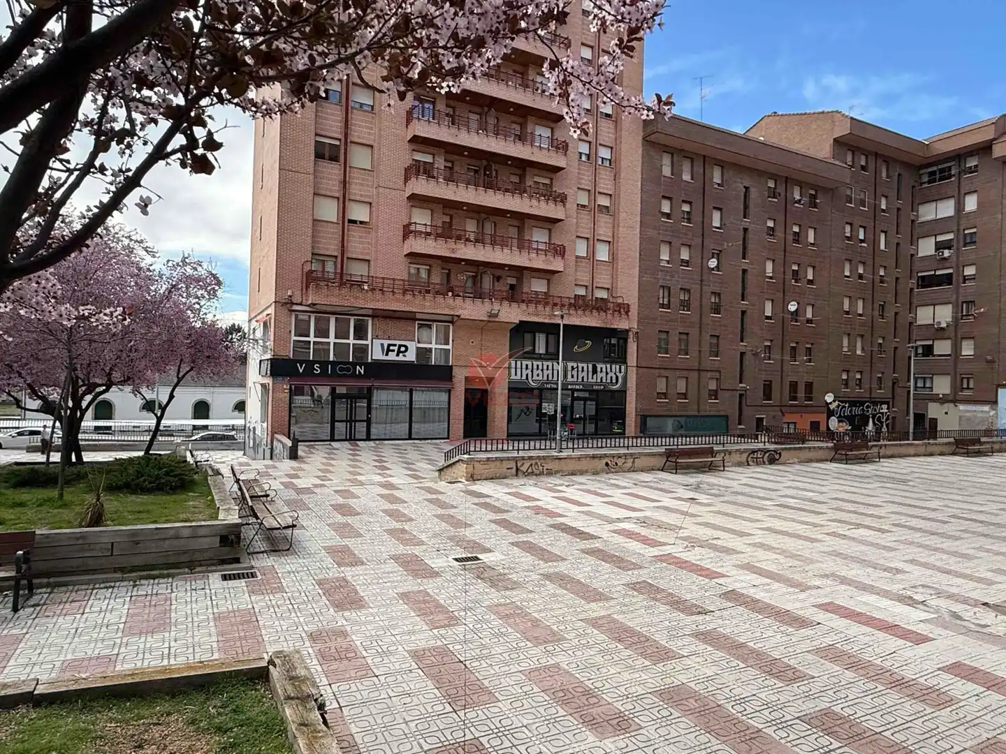Local comercial en venda a PLAZA AJEDREA, imagen 2