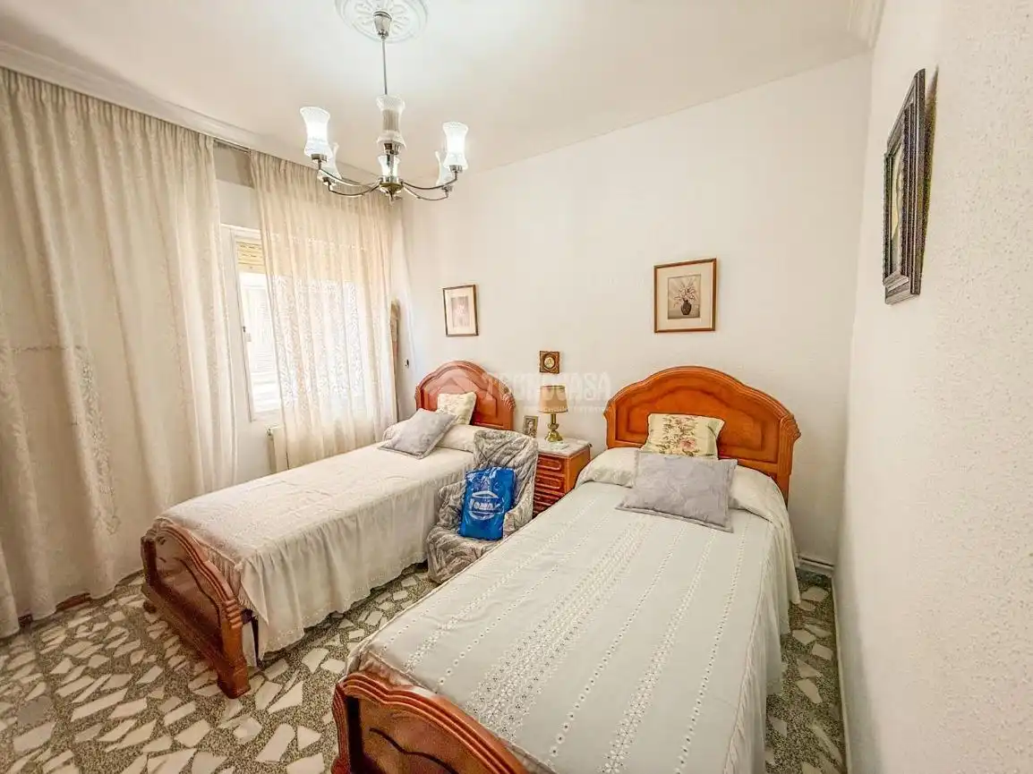 Habitación de Piso en venta en Parla con Calefacción