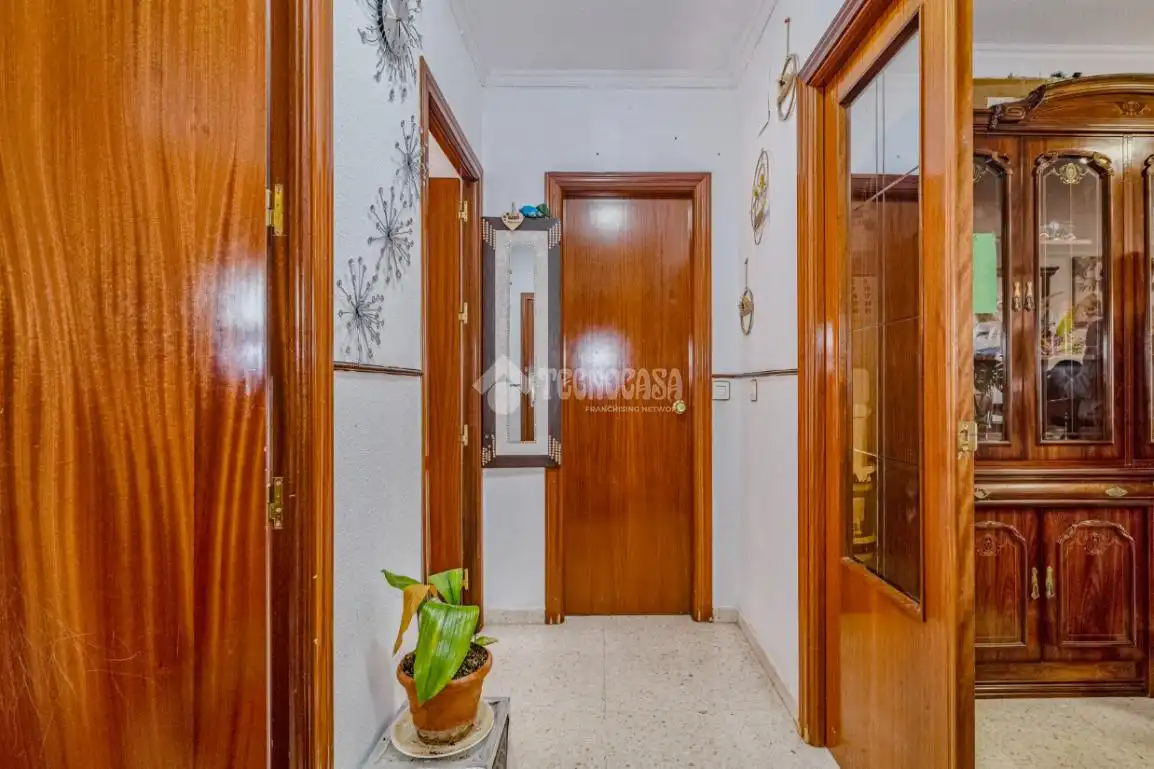 Piso en venta en Lucena con Aire acondicionado