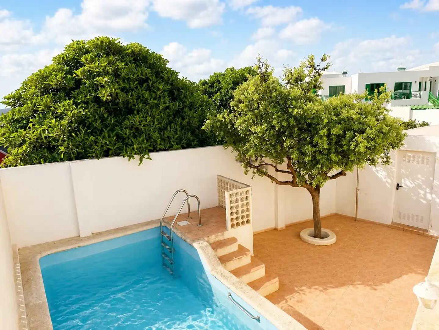 Piscina de Casa o xalet en venda en Yaiza amb Jardí privat, Terrassa i Traster