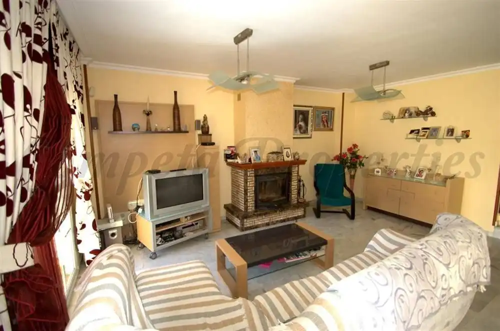 Casa con terraza en venta en Torre del Mar, imagen 2