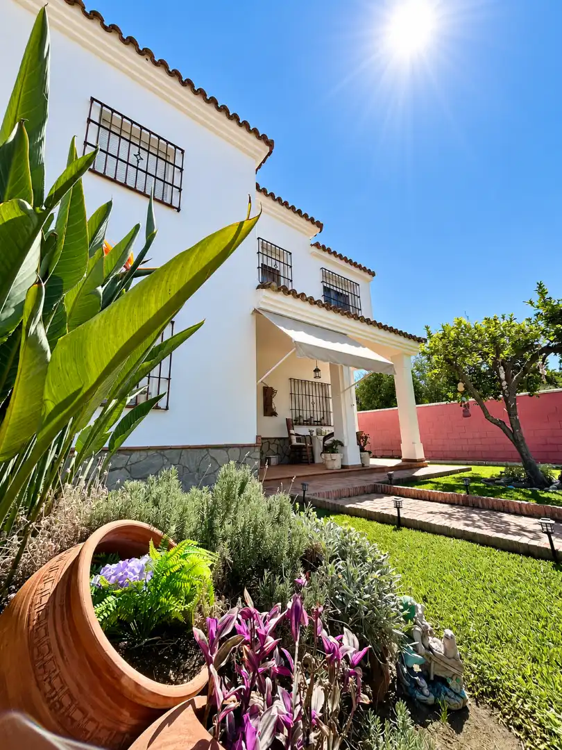 Detached house with pool for sale in Arcos de la Frontera, imagen 2