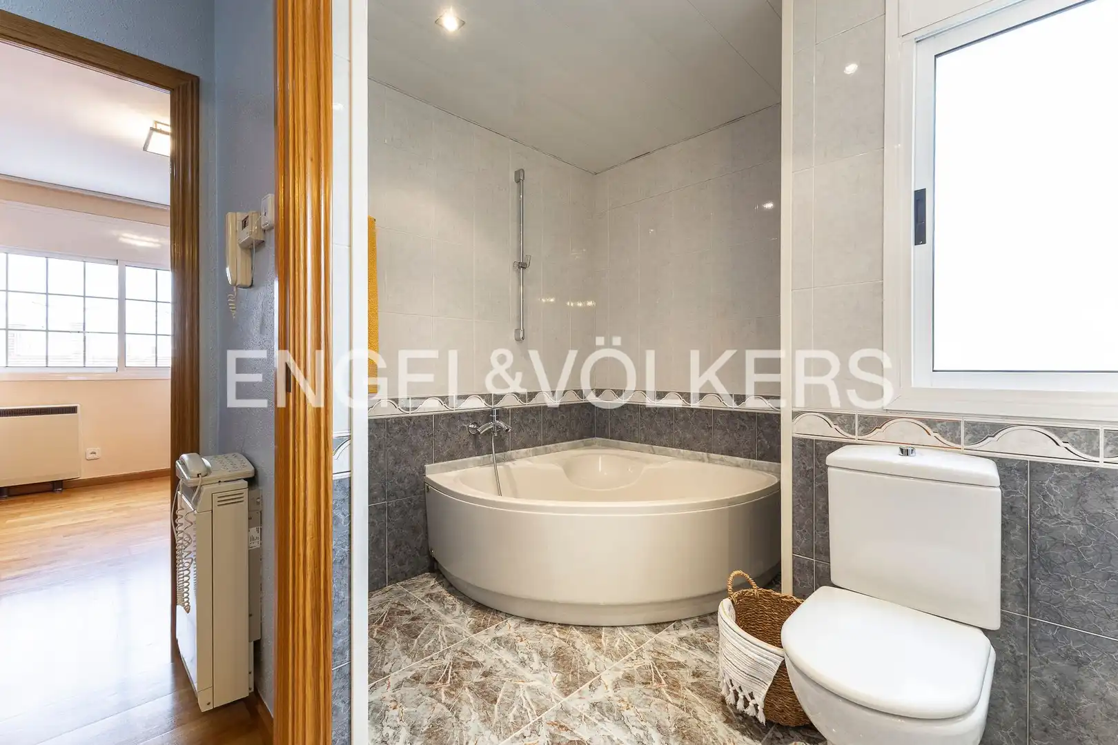 Baño de Casa o chalet en venta en Barcelona con Calefacción, Parquet y Balcón