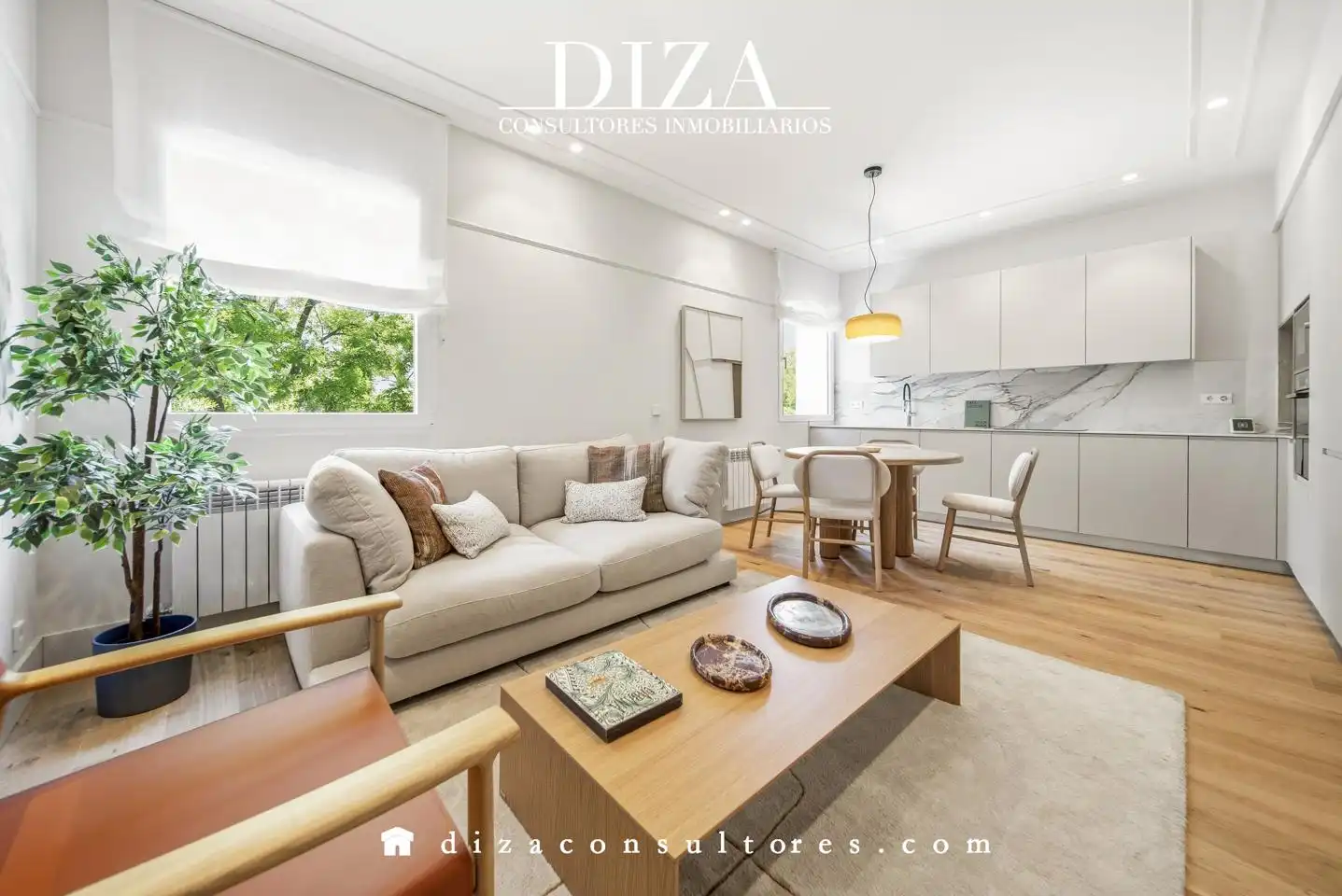 Flat with lift for sale in Calle de Ibiza
