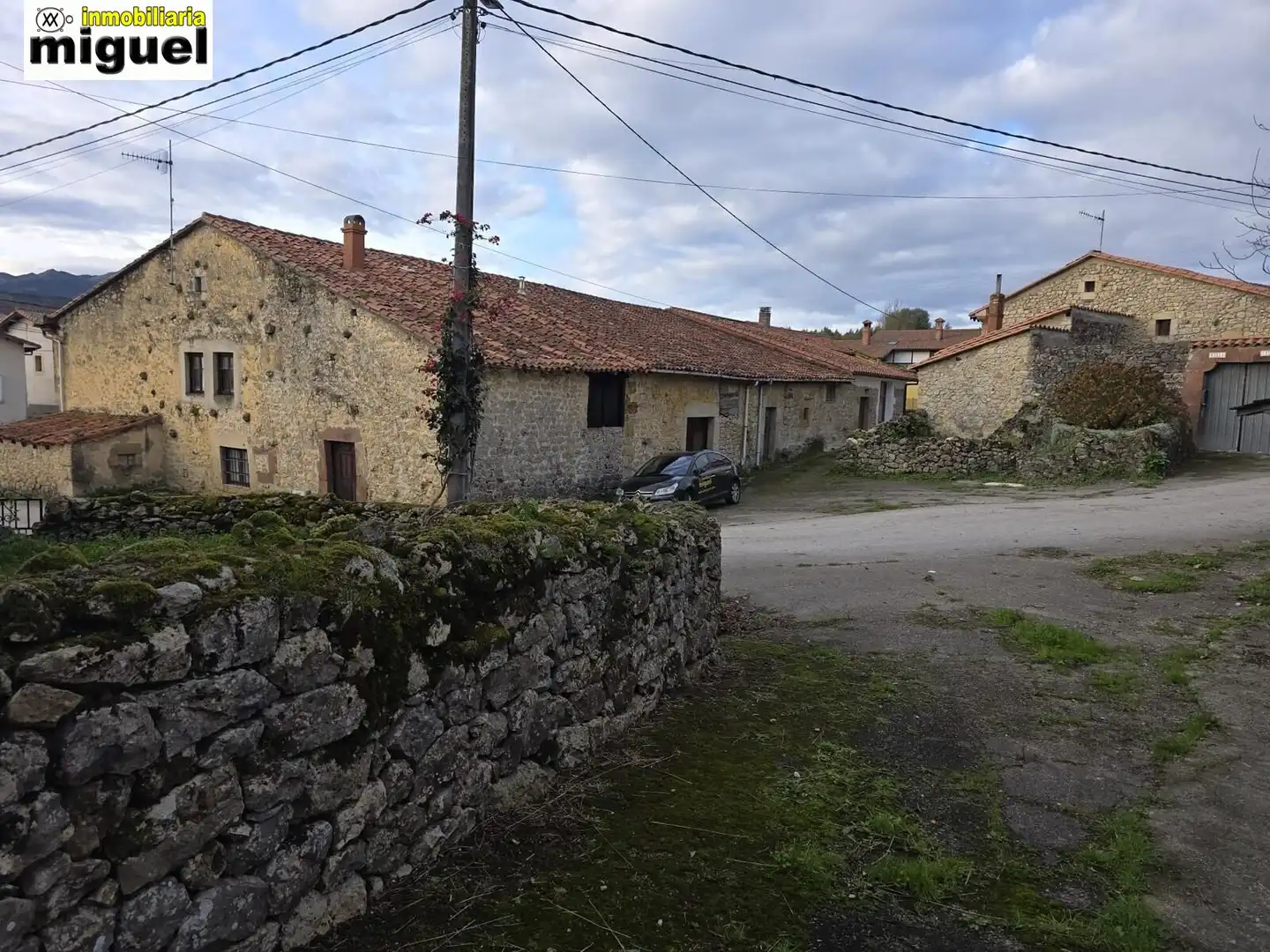 Vista exterior de Casa o chalet en venta en Herrerías con Terraza y Balcón
