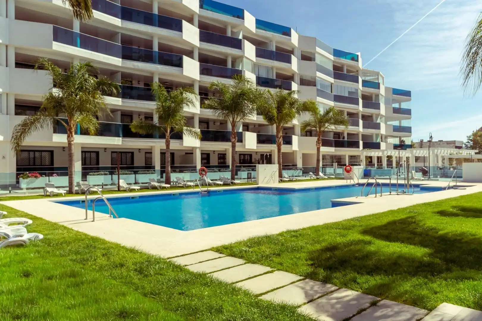 Swimming pool of Apartments for sale in Mijas  with Air Conditioner, Private garden and Terrace