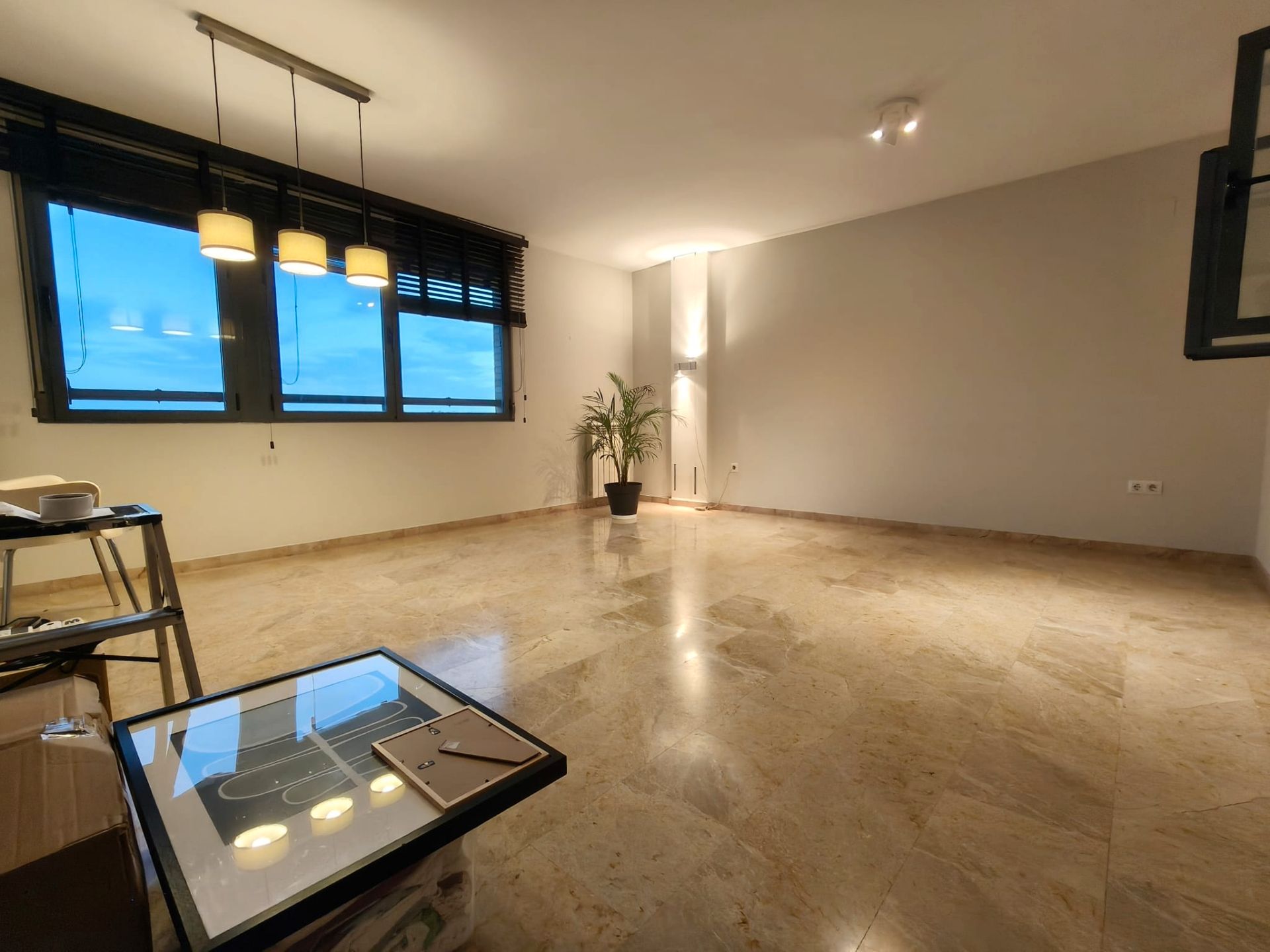 Living room of Flat to rent in Paterna  with Balcony