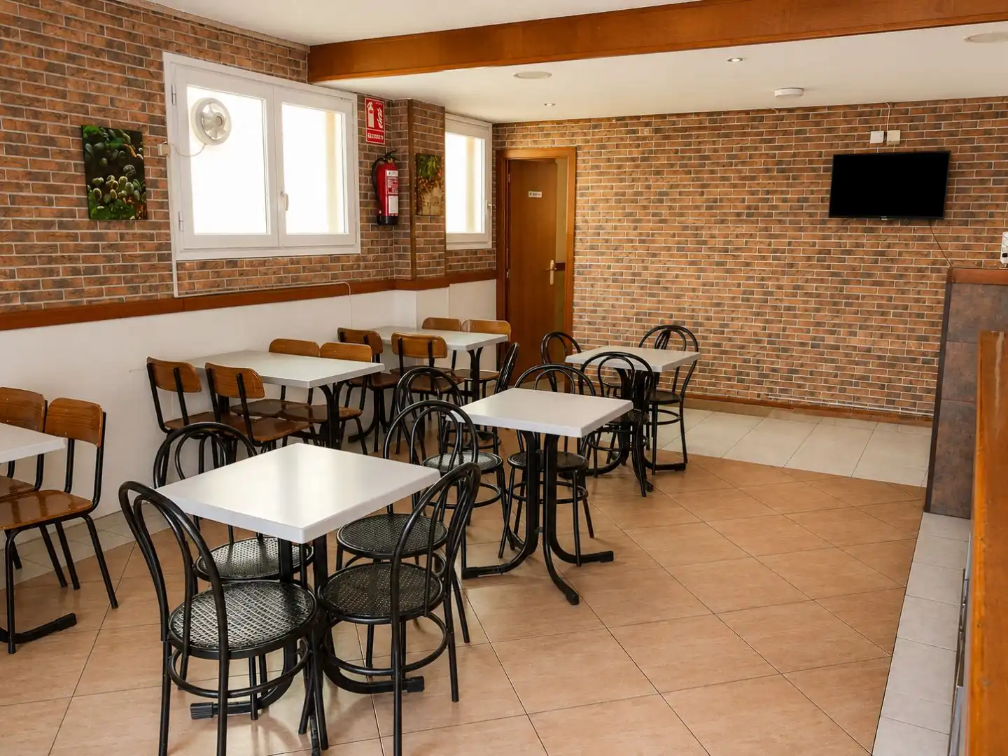Commercial properties for rent in Terrassa  with Air Conditioner, Terrace and Furnished