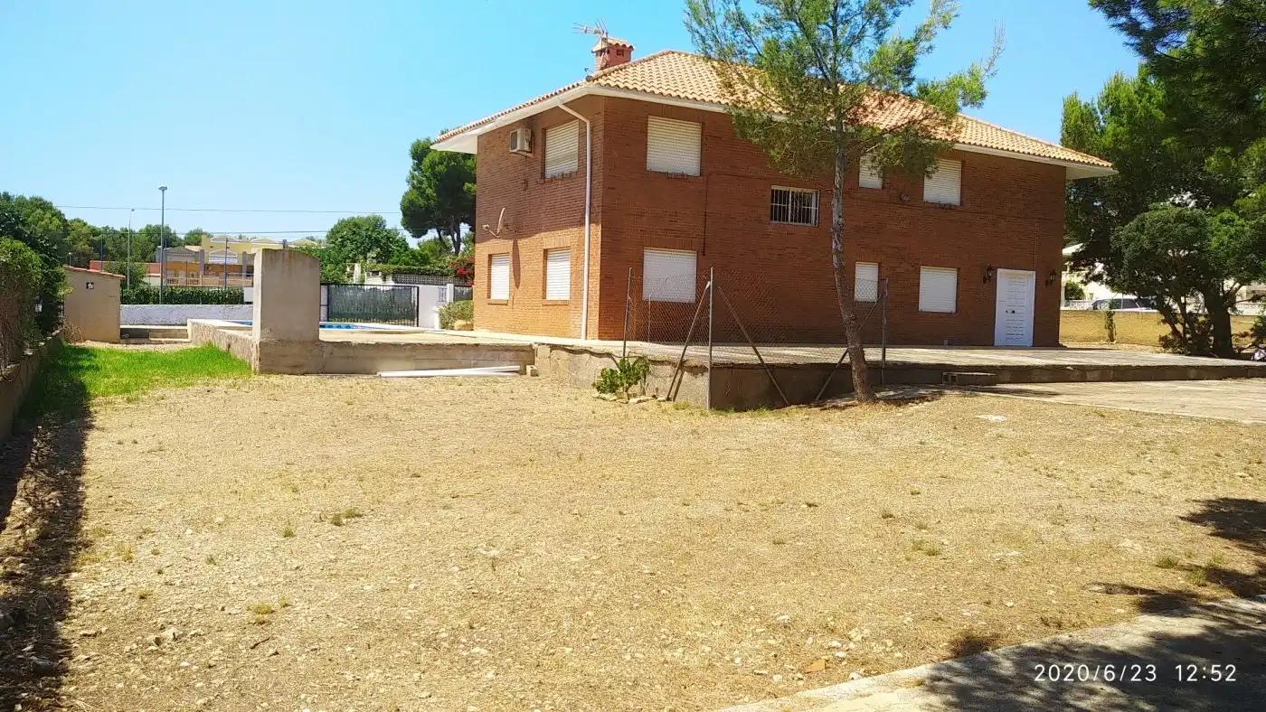 Houses for sale in La Nucia  with Private garden, Terrace and Storage room