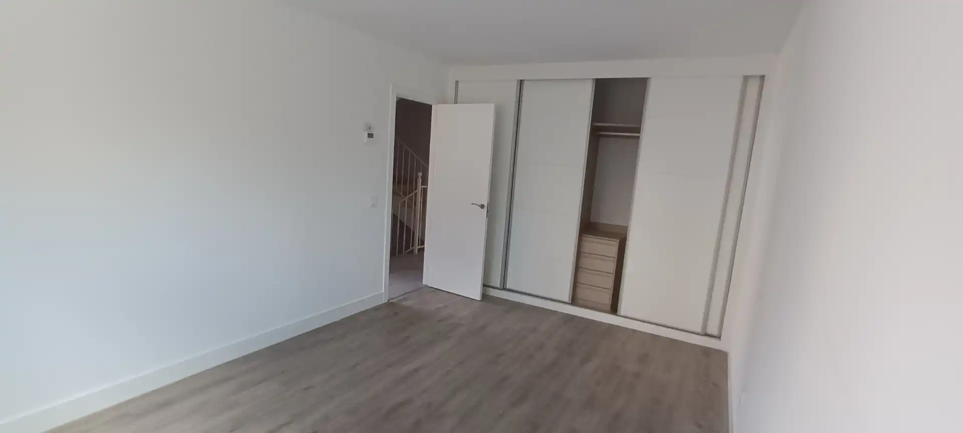 Dormitori de Casa o xalet de lloguer en La Lastrilla  amb Aire condicionat, Calefacció i Jardí privat