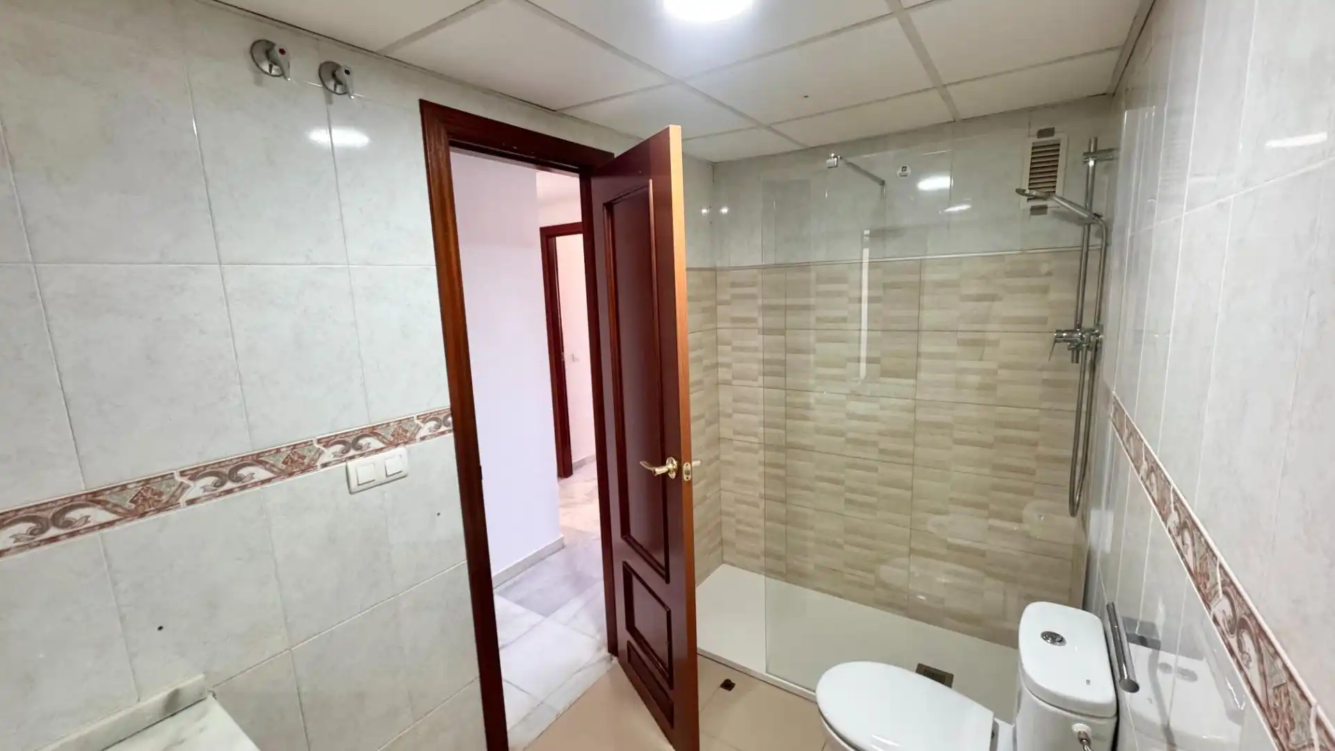 Bany de Àtic en venda en Málaga amb Aire condicionat, Terrassa i Piscina comunitària