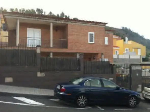 Casa o xalet en venda a LENTISCO, Los Portales - Visvique