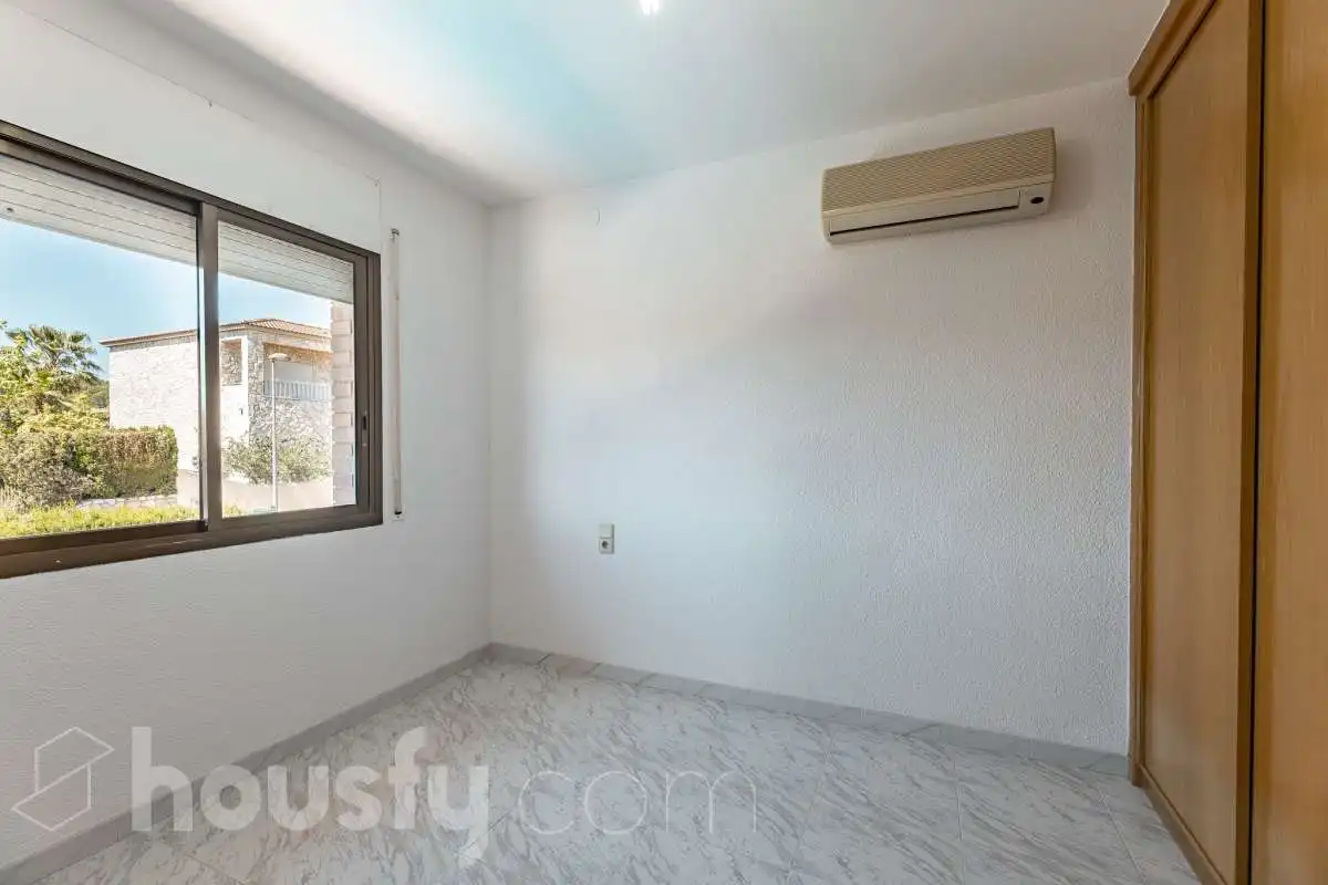 Casa amb piscina en venda a Avinguda de la Llum ., imagen 20