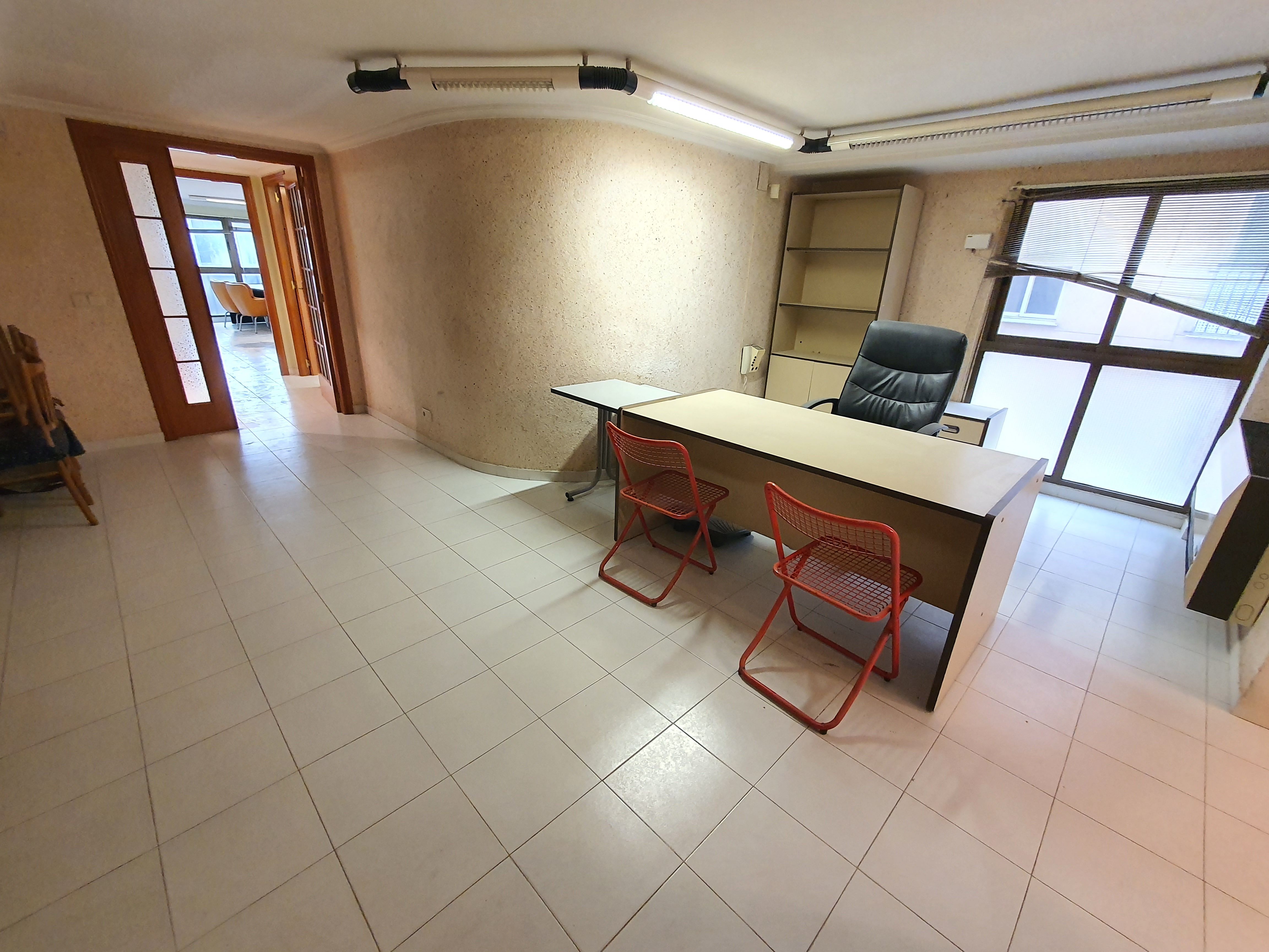 Büro miete in Castellón de la Plana / Castelló de la Plana mit Möbliert