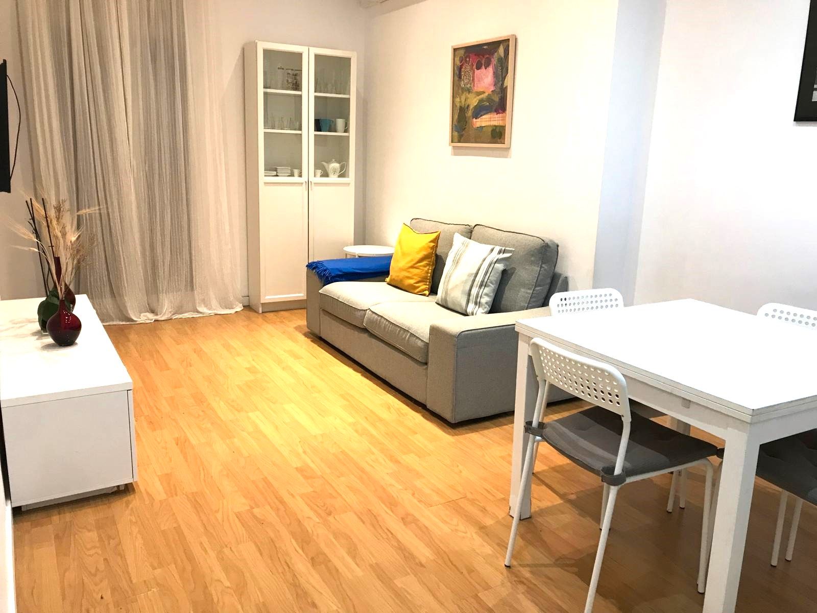 Sala d'estar de Pis de lloguer en  Barcelona Capital amb Aire condicionat, Calefacció i Moblat