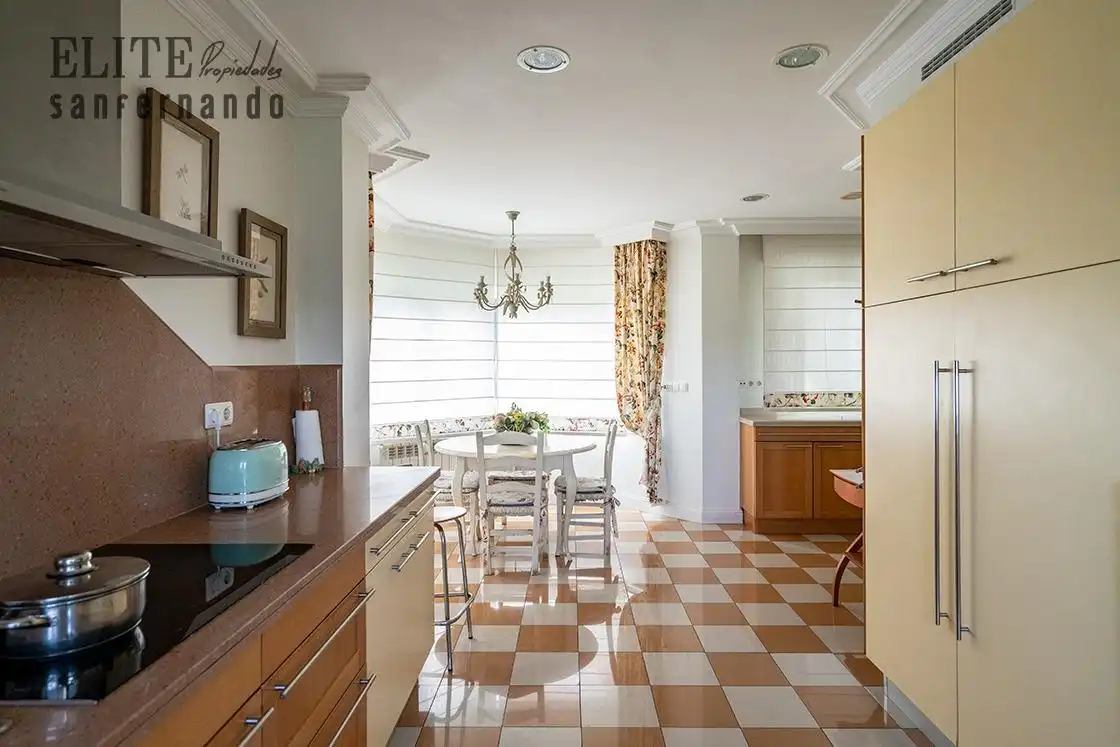 Cocina de Casa o chalet en venta en Piélagos con Calefacción, Jardín privado y Trastero
