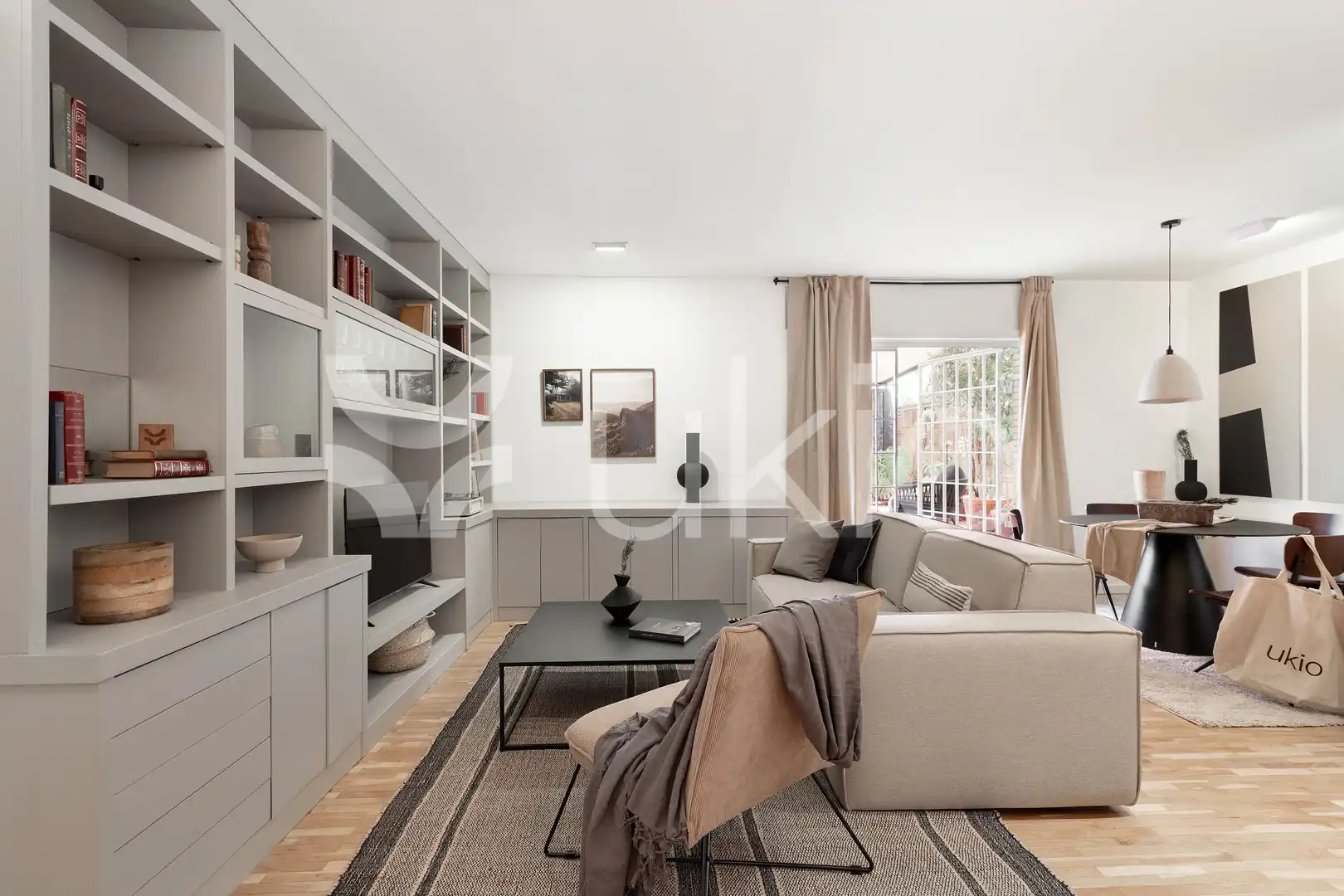 Sala d'estar de Apartament de lloguer en Barcelona amb Aire condicionat, Terrassa i Moblat