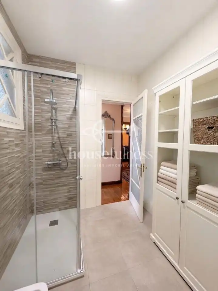 Bathroom of Flat for sale in Centro