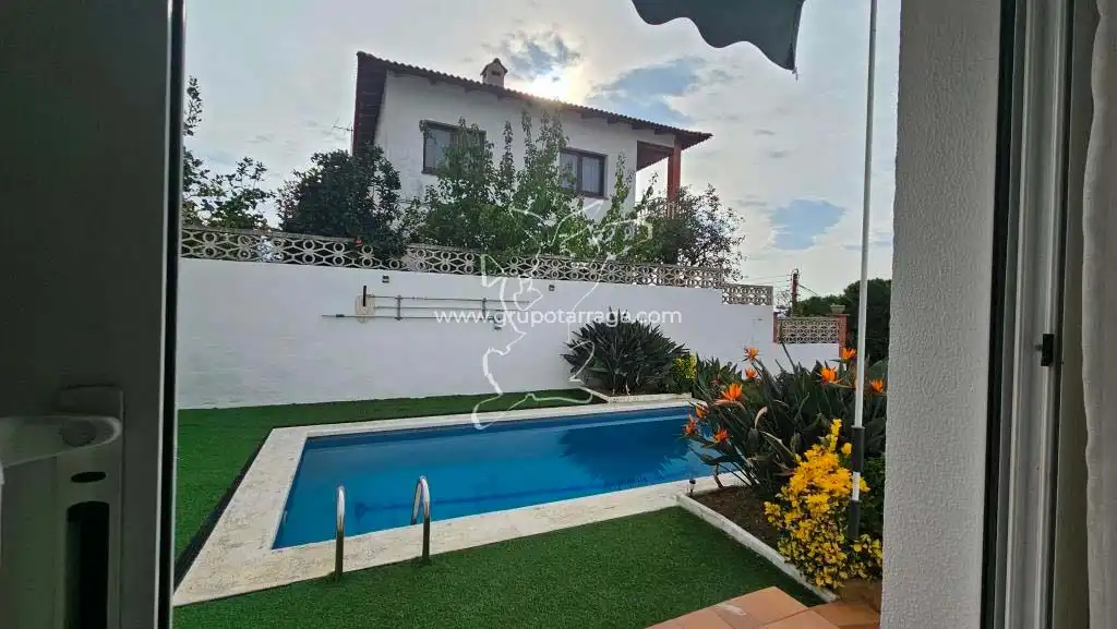 Piscina de Casa o chalet en venta en Lloret de Mar con Calefacción, Jardín privado y Terraza