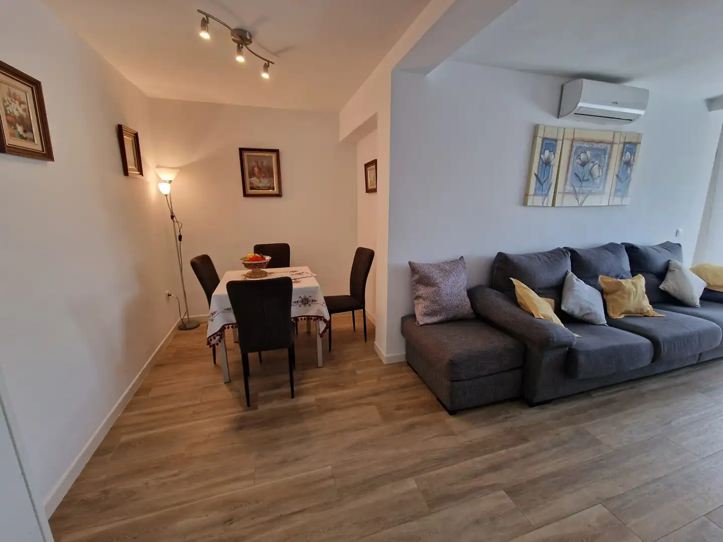 Comedor de Piso en venta en Fernán-Núñez, Córdoba
