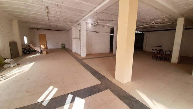 Local comercial en Venta en La Roda