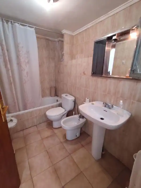 Casa aparellada amb terrassa en venda a Pego, imagen 17