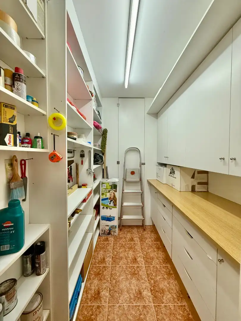 Cocina de Casa o chalet en venta en Vallirana con Jardín privado, Terraza y Horno