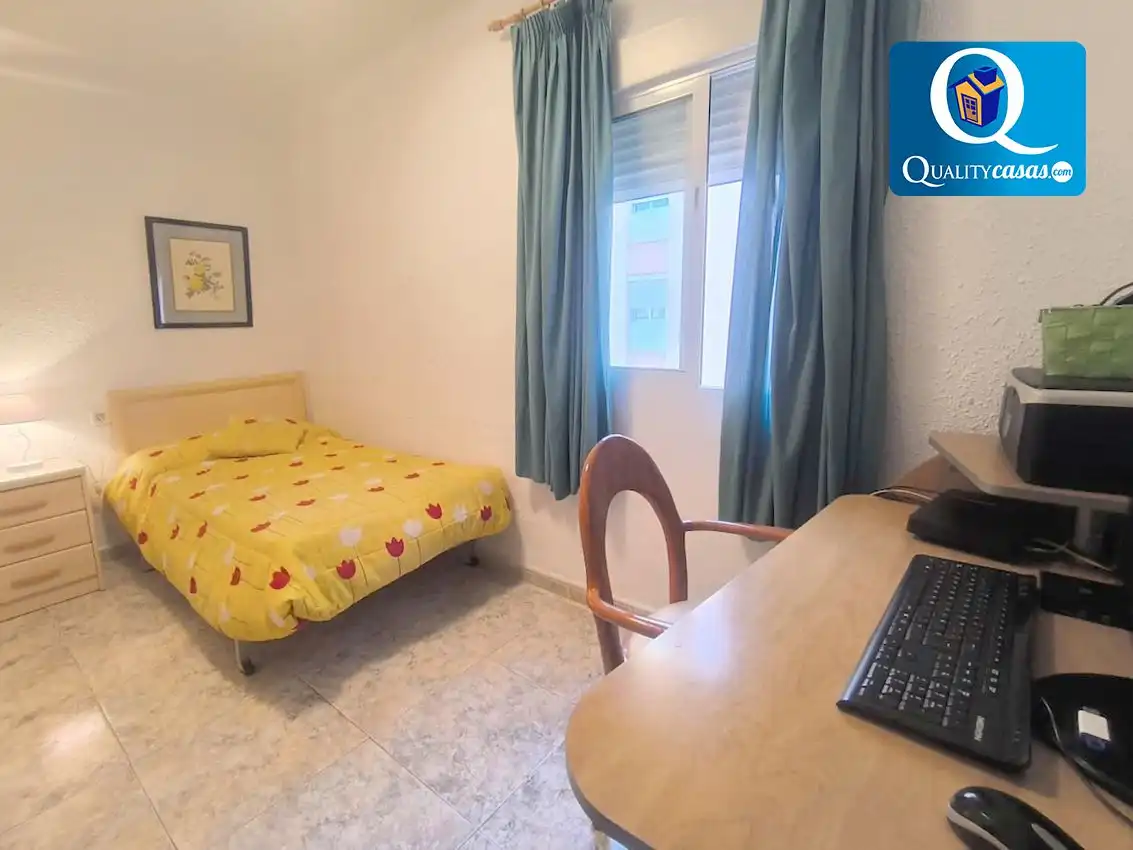 Dormitori de Apartament en venda en Alicante / Alacant amb Aire condicionat i Calefacció