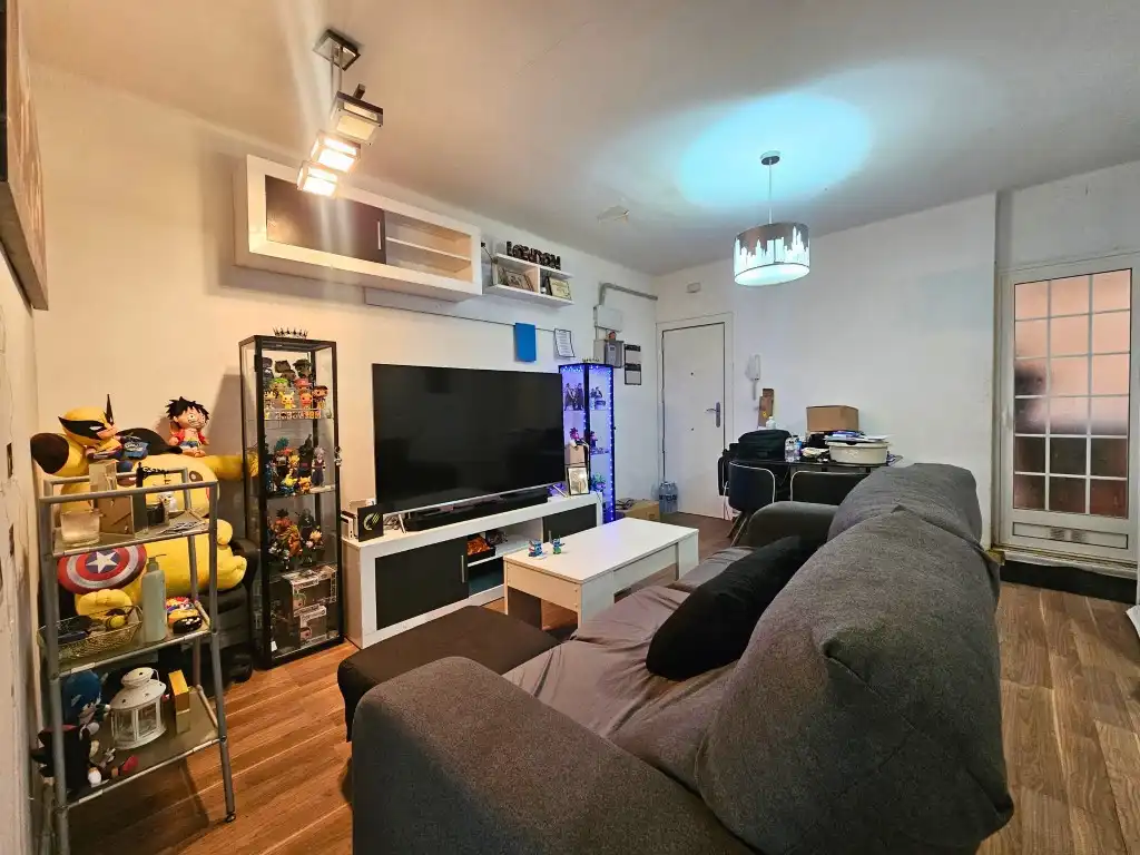 Sala d'estar de Pis en venda en L'Hospitalet de Llobregat