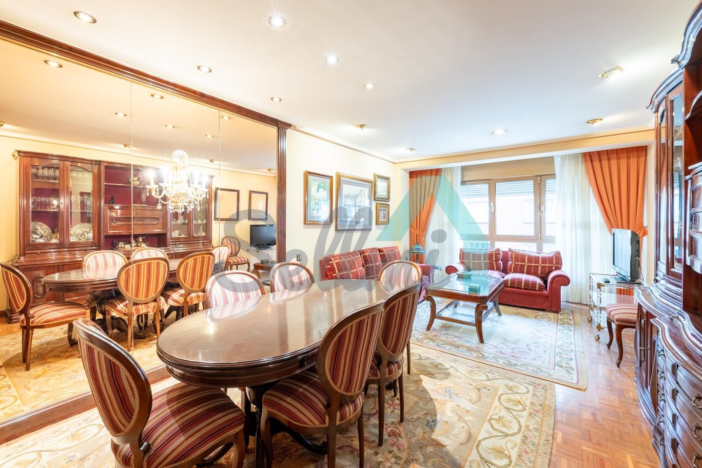 Dining room of Flat for sale in Oviedo   with Heating, Parquet flooring and Terrace