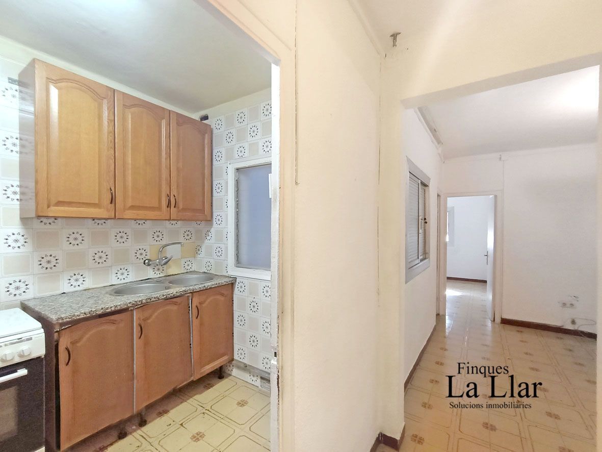 Kitchen of Flat for sale in Esplugues de Llobregat