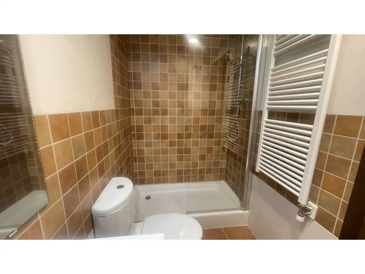 Bany de Apartament en venda en Terrassa amb Calefacció