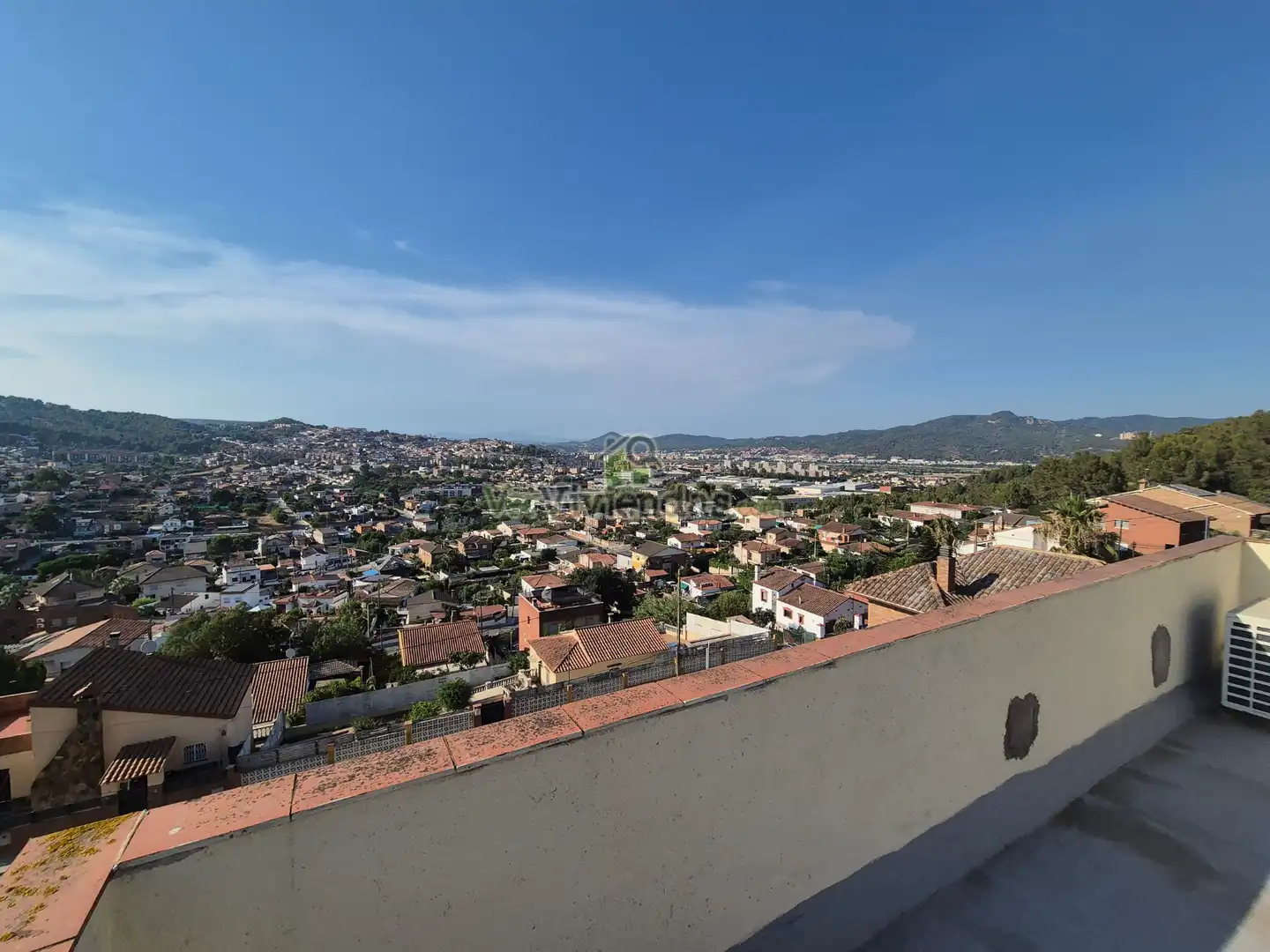 Vista exterior de Casa o xalet en venda en Sant Vicenç Dels Horts amb Aire condicionat, Calefacció i Jardí privat