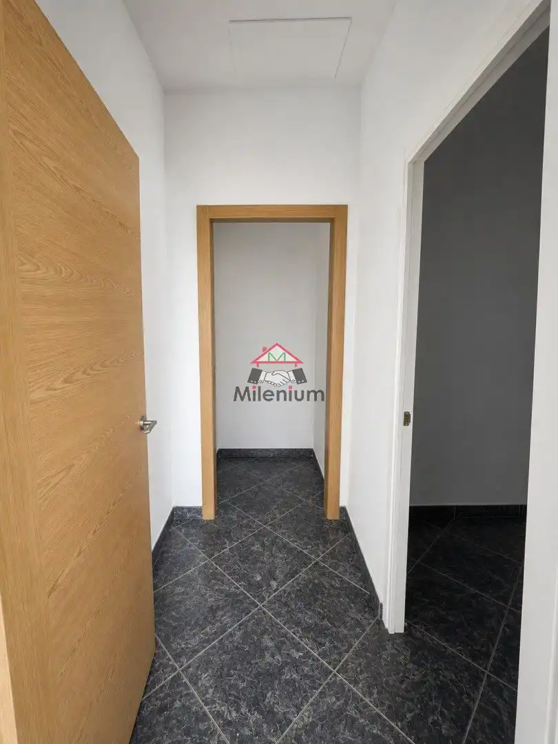Local en venta en Algeciras con Aire acondicionado y Alarma