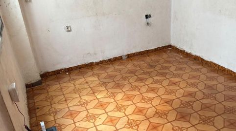 Foto 3 de Piso en venta en Torrefiel, Valencia Capital