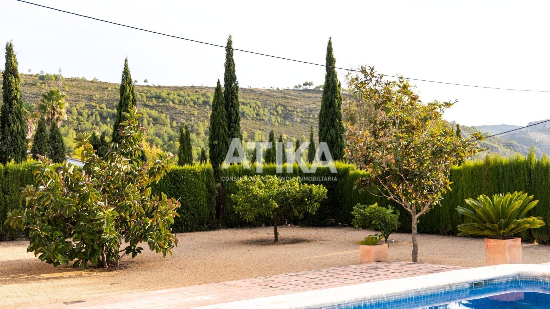 Exterior view of House or chalet for sale in Ontinyent  with Air Conditioner, Heating and Private garden
