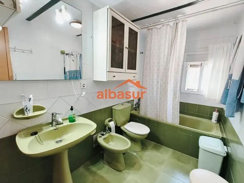 Bathroom of Houses for sale in Almodóvar del Río  with Air Conditioner, Heating and Private garden