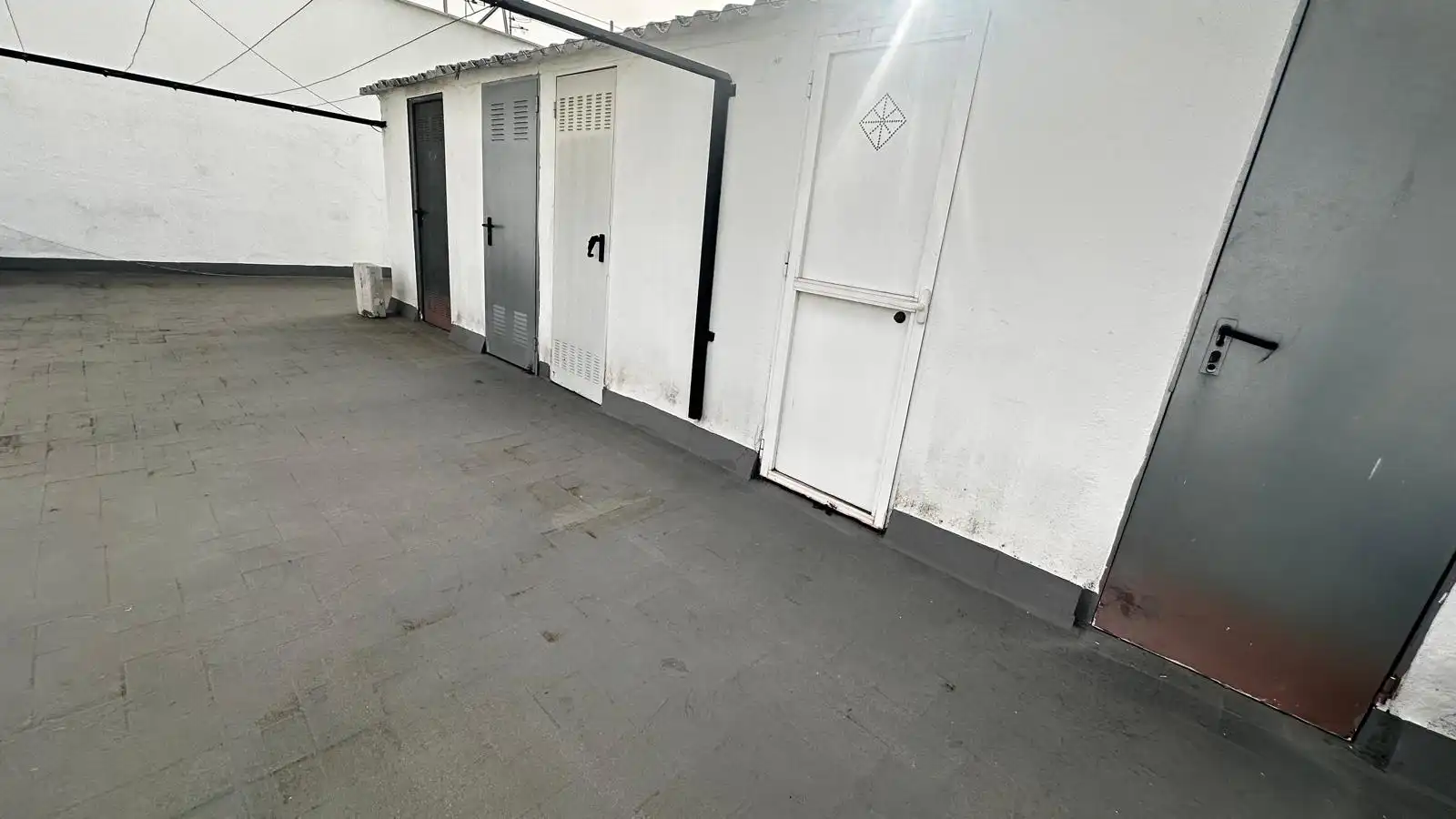 Flat for sale in Sevilla  with Air Conditioner, Heating and Storage room