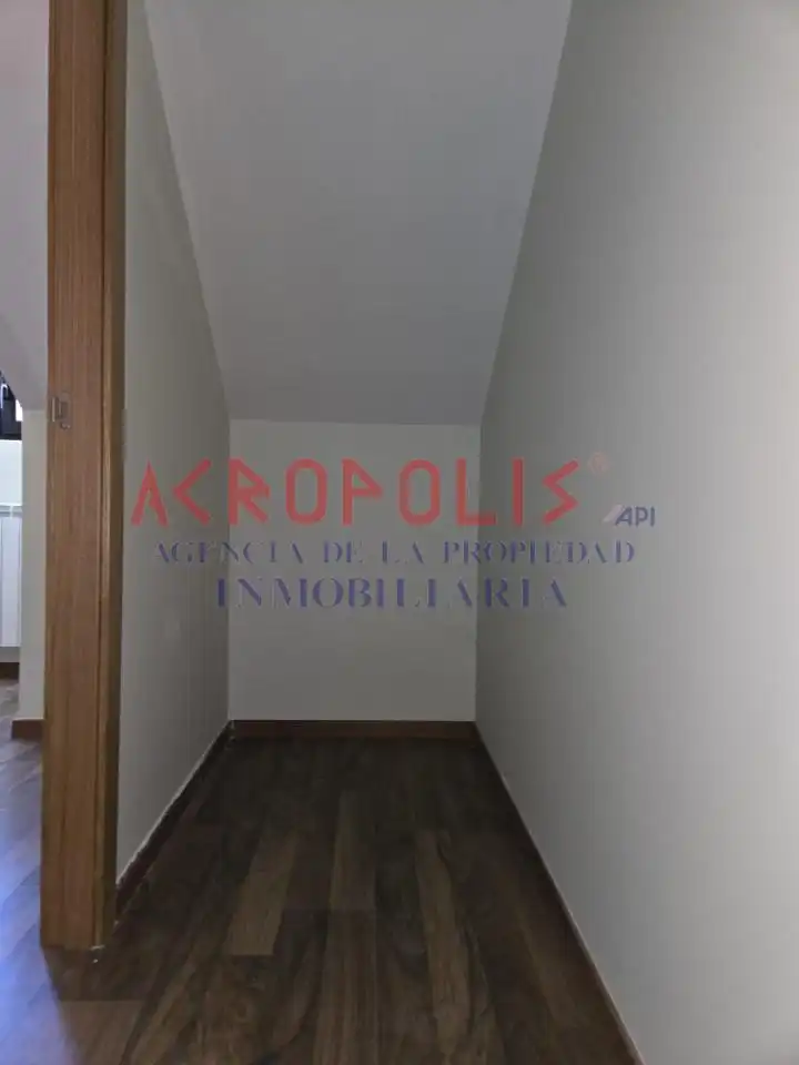 Maisonette zum Verkauf in Puebla de Lillo mit Heizung und Abstellraum